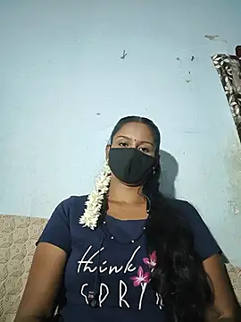 Snapshot of madhushree143 chatting on 06/25/26, 04:45 madhushree143 online show from 06/25/26, 04:45