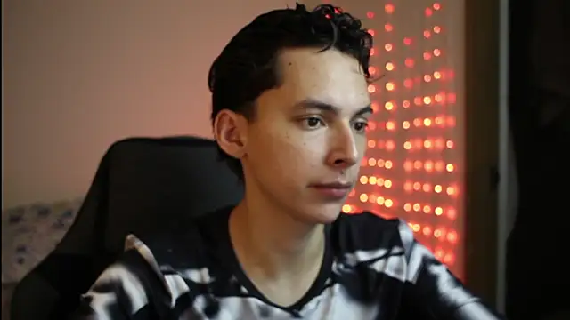 Snapshot of archi_love chatting on 04/12/26, 04:06 archi love online show from 04/12/26, 04:06