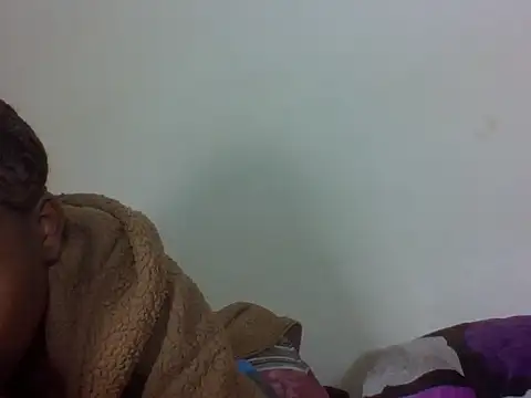 Snapshot of vinsishly chatting on 06/08/26, 01:28 vinsishly online show from 06/08/26, 01:28