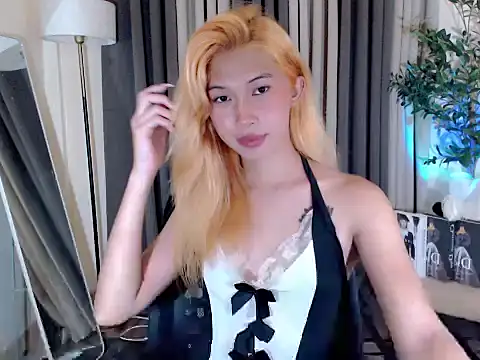 Snapshot of urdreamgirl_mika27 chatting on 07/27/26, 12:50 urdreamgirl mika27 online show from 07/27/26, 12:50