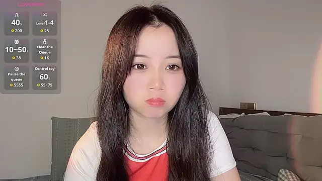 Snapshot of 77-Vicky chatting on 06/18/26, 11:47 77-Vicky online show from 06/18/26, 11:47