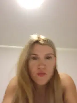 HotBlondie69 online show from 06/27/26, 02:34