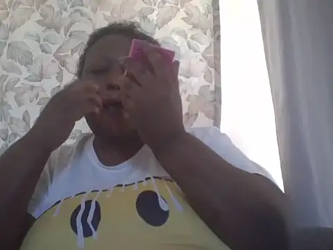 Snapshot of fat_ebonyqueen chatting on 07/06/26, 07:38 fat ebonyqueen online show from 07/06/26, 07:38