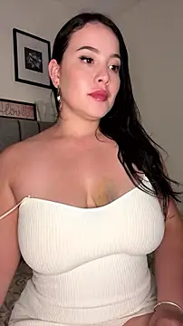 Snapshot of Olivia_valentti chatting on 07/05/26, 04:30 Olivia valentti online show from 07/05/26, 04:30