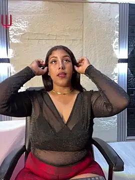 Snapshot of Alexia_Lerner chatting on 05/20/26, 08:04 Alexia Lerner online show from 05/20/26, 08:04