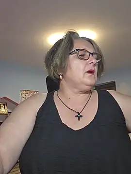Snapshot of Diana_Diafan chatting on 05/19/26, 04:57 Diana Diafan online show from 05/19/26, 04:57