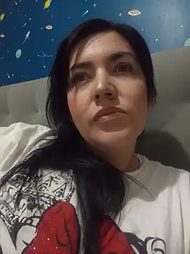 Snapshot of dhanya_moon chatting on 05/23/26, 01:00 dhanya moon online show from 05/23/26, 01:00