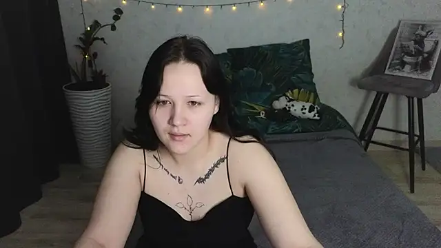 Snapshot of Tori_cute chatting on 05/28/26, 12:19 Tori cute online show from 05/28/26, 12:19