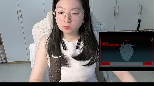 Snapshot of Erya-369 chatting on 06/13/26, 01:20 Erya-369 online show from 06/13/26, 01:20