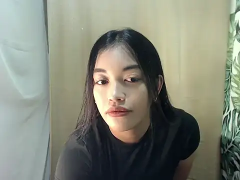 Snapshot of itsme_gwen chatting on 05/20/26, 07:36 itsme gwen online show from 05/20/26, 07:36