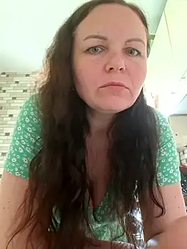 Snapshot of Meri_a chatting on 05/20/26, 12:44 Meri a online show from 05/20/26, 12:44