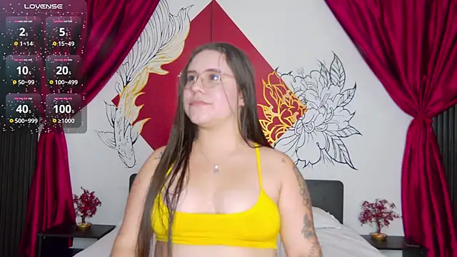 Lia Avalon online show from 06/10/26, 12:04
