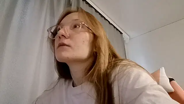 Snapshot of LauraTurber chatting on 05/24/26, 03:28 LauraTurber online show from 05/24/26, 03:28