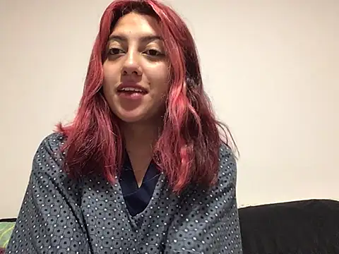 Snapshot of Emma_Cut chatting on 06/09/26, 09:10 Emma Cut online show from 06/09/26, 09:10