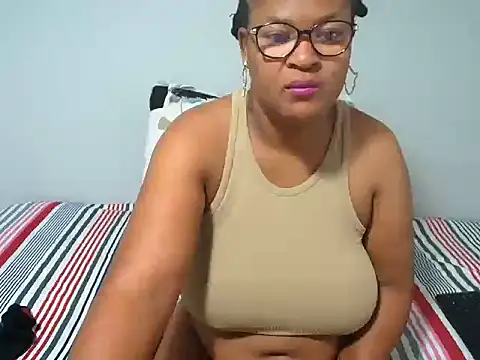 CandyYumsAerolaXX online show from 06/04/26, 07:25