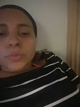 Snapshot of Becca_Clare chatting on 05/19/26, 11:22 Becca Clare online show from 05/19/26, 11:22