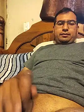 Snapshot of Ferluchum chatting on 05/30/26, 11:46 Ferluchum online show from 05/30/26, 11:46