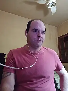 Snapshot of Safado700 chatting on 06/22/26, 02:13 Safado700 online show from 06/22/26, 02:13