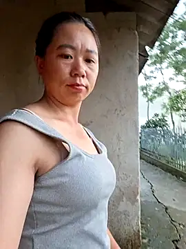 Mila3  online show from 05/21/26, 10:28
