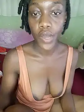 Snapshot of Paulahaze chatting on 06/30/26, 02:18 Paulahaze online show from 06/30/26, 02:18