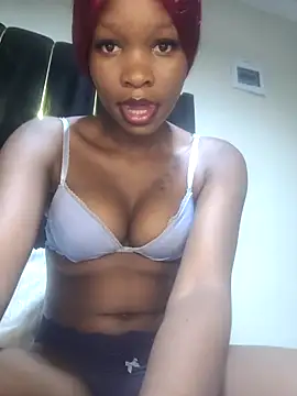 Snapshot of naughty_silvy chatting on 06/01/26, 06:31 naughty silvy online show from 06/01/26, 06:31
