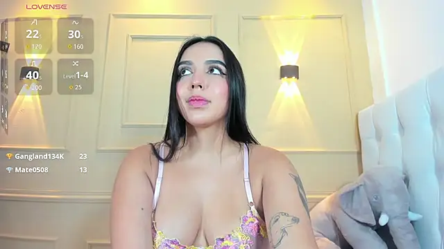 Snapshot of IVONNEREYES chatting on 07/07/26, 07:23 IVONNEREYES online show from 07/07/26, 07:23