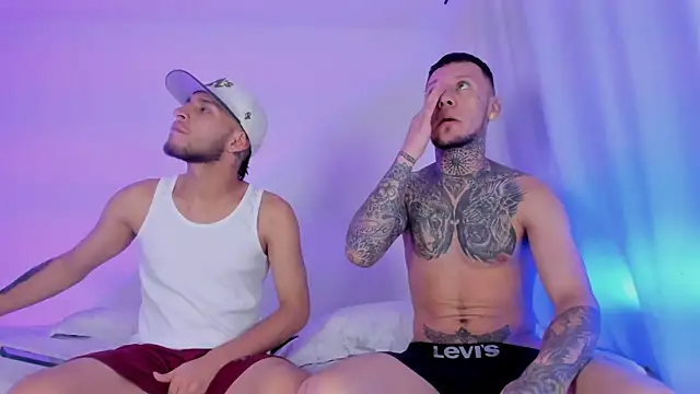 Snapshot of _Kevin_xxx chatting on 10/15/25, 10:10 Kevin xxx online show from 10/15/25, 10:10