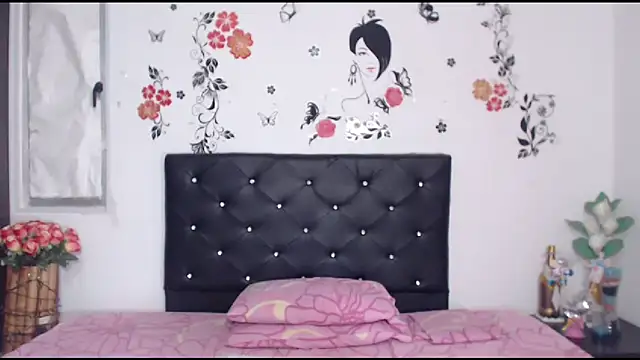 sashaxhot21 online show from 12/15/25, 10:14