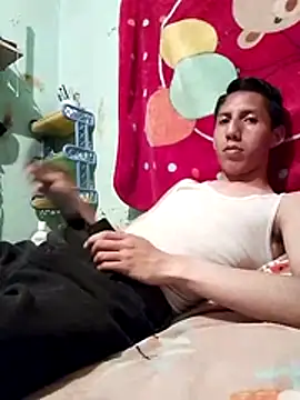Snapshot of Twink0207 chatting on 07/03/26, 11:22 Twink0207 online show from 07/03/26, 11:22