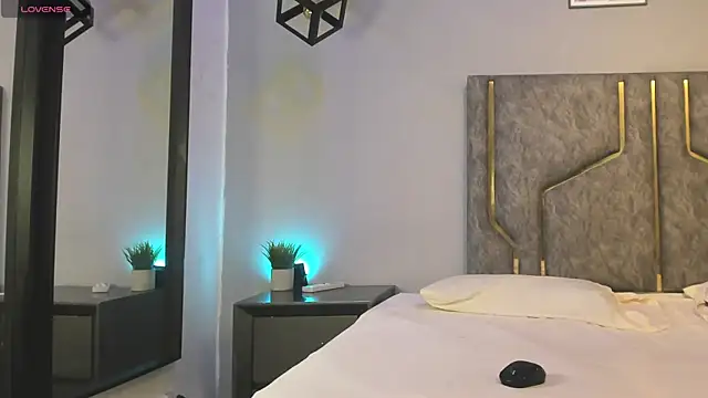 miaakittyy online show from 06/27/26, 11:37