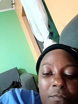 Snapshot of huneysweet chatting on 05/21/26, 05:53 huneysweet online show from 05/21/26, 05:53