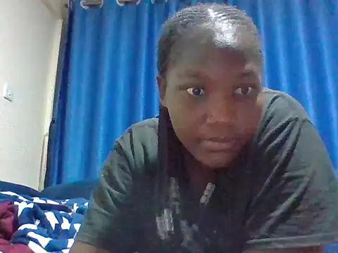Snapshot of queen_sucker chatting on 05/21/26, 03:41 queen sucker online show from 05/21/26, 03:41