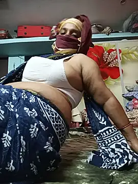 Snapshot of satabdibannerjee38 chatting on 07/05/26, 02:57 satabdibannerjee38 online show from 07/05/26, 02:57