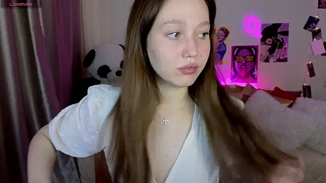 Snapshot of TinaShelton chatting on 06/06/26, 06:12 TinaShelton online show from 06/06/26, 06:12