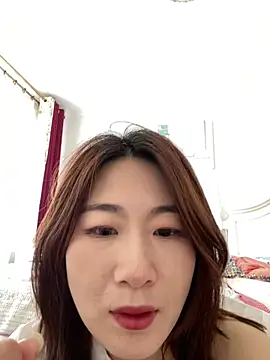 Snapshot of U-mi chatting on 05/28/26, 12:30 U-mi online show from 05/28/26, 12:30