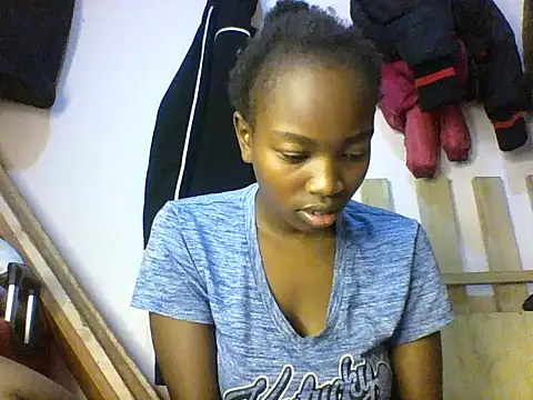 aliana082169 online show from 06/10/26, 09:19