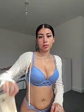 Snapshot of Khalillah chatting on 05/31/26, 08:43 Khalillah online show from 05/31/26, 08:43