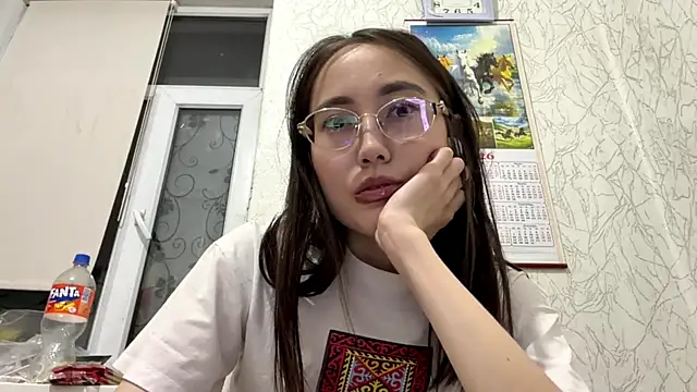 Snapshot of VickieTrudo chatting on 06/05/26, 09:09 VickieTrudo online show from 06/05/26, 09:09