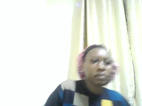 Cutezipora online show from 06/01/26, 01:13