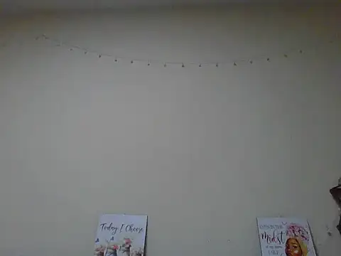 Cutezipora online show from 07/06/26, 11:40