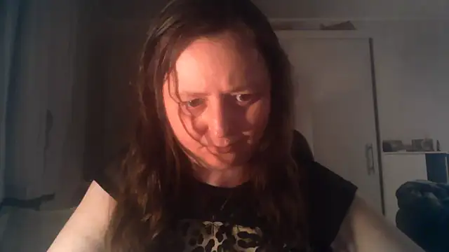 TaylorLovely online show from 06/16/26, 08:11