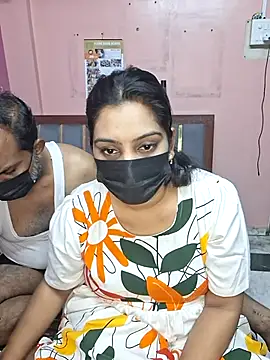 Hornyreshma online show from 06/25/26, 10:42
