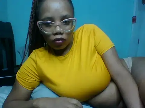 Snapshot of Tatianaluu chatting on 05/30/26, 06:21 Tatianaluu online show from 05/30/26, 06:21