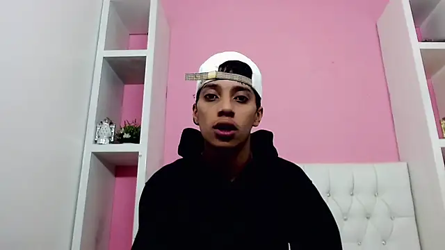 jl brayan12 online show from 06/12/26, 03:44