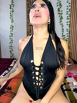 Eveliin   online show from 06/03/26, 11:46