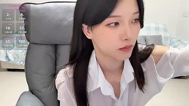 Snapshot of jiajia_girl chatting on 07/28/26, 02:13 jiajia girl online show from 07/28/26, 02:13