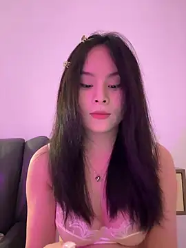 Snapshot of enen-123 chatting on 06/21/26, 01:35 enen-123 online show from 06/21/26, 01:35