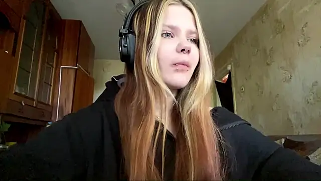 SusanaLeichty online show from 05/24/26, 08:41