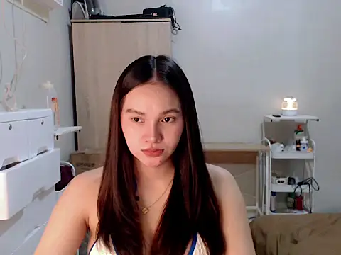 Snapshot of slutty_anna29 chatting on 07/10/26, 03:44 slutty anna29 online show from 07/10/26, 03:44