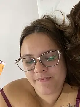 Snapshot of Laryssinha_69 chatting on 06/18/26, 06:34 Laryssinha 69 online show from 06/18/26, 06:34